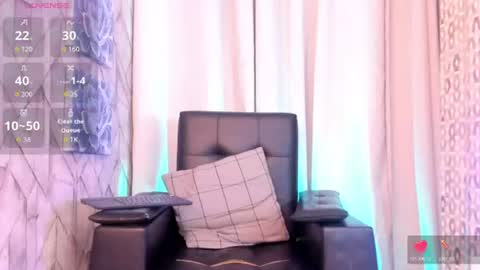 Snapshot of jaadewest_ chatting on 28, 7, 2026 Jade West online show from 28, 7, 2026