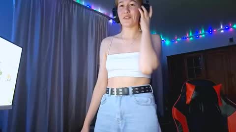 Snapshot of jacelyngarcea chatting on 20, 10, 2025 Lilo online show from 20, 10, 2025