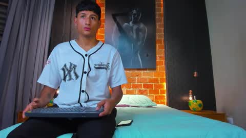 Snapshot of jackandjoes chatting on 17, 12, 2025 Jack and Joes online show from 17, 12, 2025