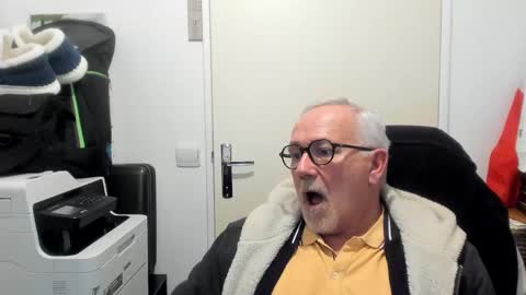 Snapshot of jackbrgs chatting on 9, 1, 2025 J-Mitchel online show from 9, 1, 2025