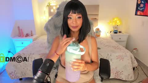 Snapshot of jackelyn_lopezz chatting on 8, 1, 2025 Jacky online show from 8, 1, 2025