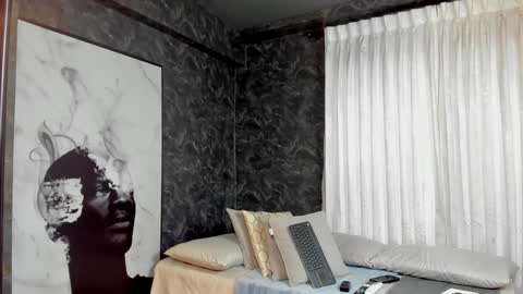 Jackson Bell online show from 12, 12, 2024