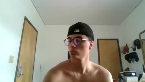 Snapshot of jackstrongof chatting on 6, 6, 2026 ImZacharyTyler online show from 6, 6, 2026