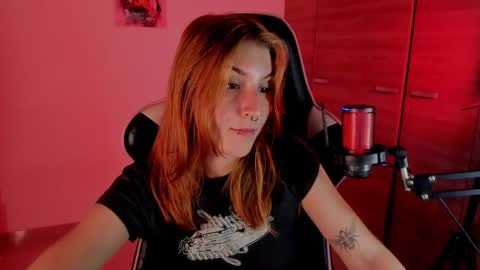 Linda Sofia help me get to 100 thumbs up online show from 30, 12, 2024