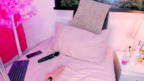 Jacky hoott online show from 20, 1, 2025