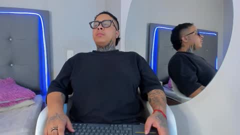 Snapshot of jacob_garciaa chatting on 23, 11, 2025 TJ online show from 23, 11, 2025