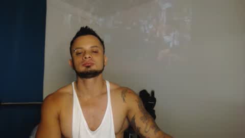 Snapshot of jacobjamess chatting on 18, 12, 2025 jacobjamess online show from 18, 12, 2025