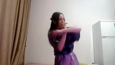 jacquelynsundin online show from 10, 10, 2025