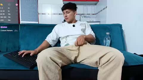 Snapshot of jacques_cardiet chatting on 14, 5, 2026 jacobo online show from 14, 5, 2026