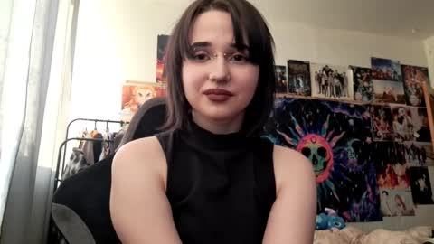 Snapshot of jacquiepoche chatting on 4, 2, 2026 Sofia online show from 4, 2, 2026