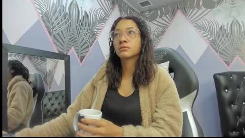 Snapshot of jadde_greyy_ chatting on 14, 12, 2025 Jadde Greyy online show from 14, 12, 2025