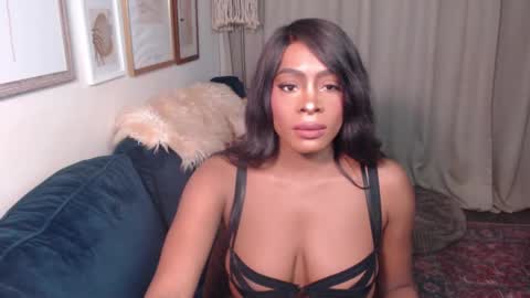 Jade online show from 3, 12, 2024