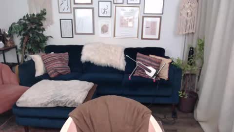 Jade online show from 19, 2, 2025