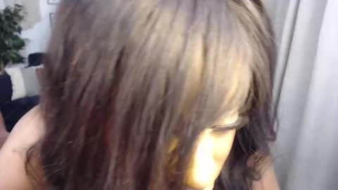 Jade online show from 25, 2, 2025