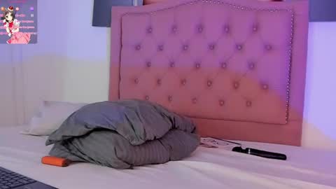 Jade  online show from 29, 1, 2025