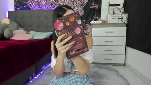   online show from 7, 2, 2025