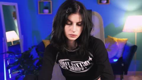 jade_castle online show from 9, 4, 2026