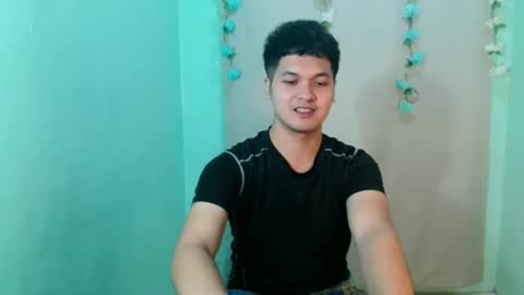 jade_halo online show from 10, 4, 2026