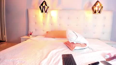 Snapshot of jade_scarllet chatting on 6, 12, 2024 karlla scarlet online show from 6, 12, 2024