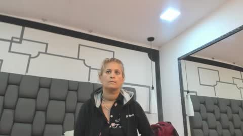 Jade  online show from 16, 10, 2025