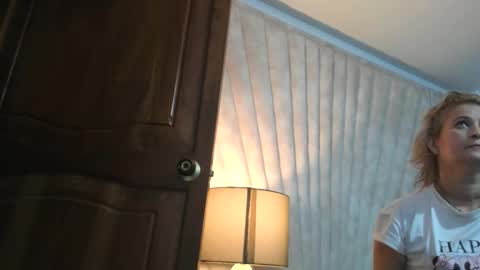 Jade  online show from 27, 10, 2025