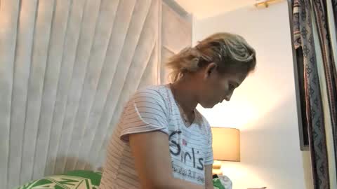 Jade  online show from 5, 11, 2025