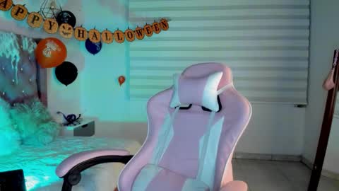 Jade online show from 30, 10, 2025