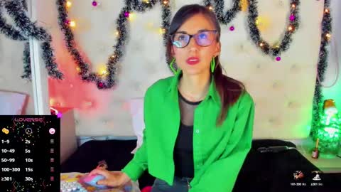 Snapshot of jade_white_ chatting on 26, 12, 2024 jade white online show from 26, 12, 2024