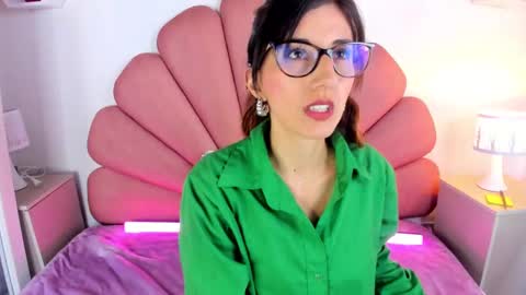 Snapshot of jade_white_ chatting on 3, 2, 2025 jade white online show from 3, 2, 2025