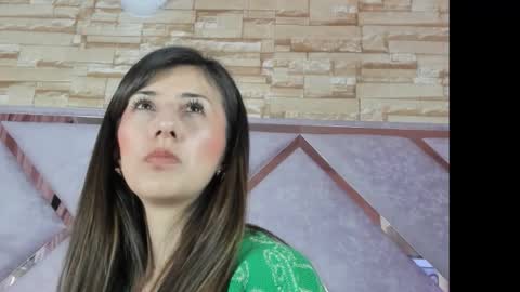 jade white  online show from 16, 2, 2026