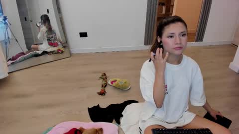 Jade online show from 5, 3, 2025