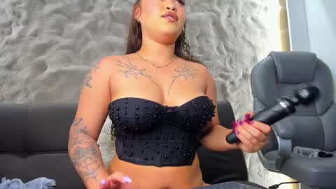 jadee__ online show from 18, 2, 2025