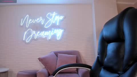 Snapshot of jadeevansx chatting on 26, 2, 2025 JADE EVANS online show from 26, 2, 2025