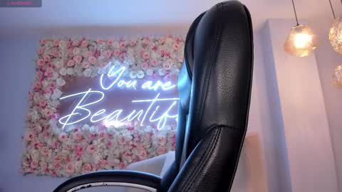 Snapshot of jadeevansx chatting on 27, 2, 2025 JADE EVANS online show from 27, 2, 2025