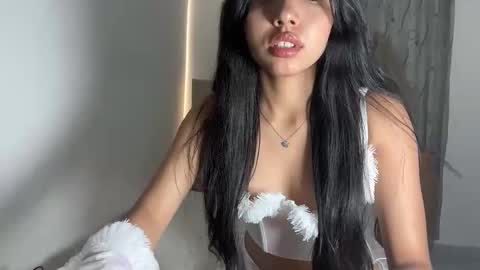 jadelaurent online show from 26, 4, 2026