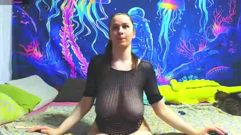 Snapshot of jadelin_min chatting on 12, 5, 2026 Jadelin Min online show from 12, 5, 2026