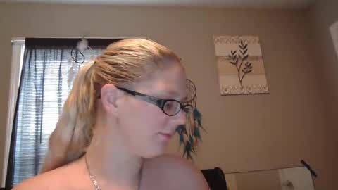 Snapshot of jadeluv chatting on 21, 12, 2024 JadeLuv online show from 21, 12, 2024