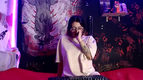 Snapshot of jadepoarch chatting on 12, 9, 2025 Alex and Venus online show from 12, 9, 2025