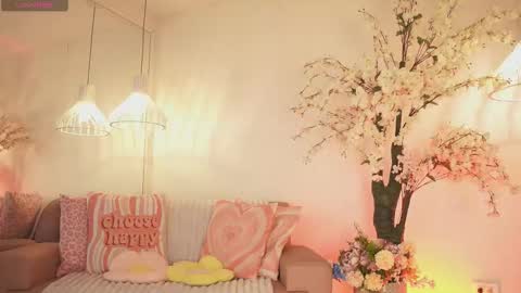 Jade Summer online show from 10, 11, 2025