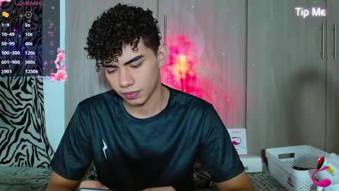 javi15  online show from 14, 12, 2024