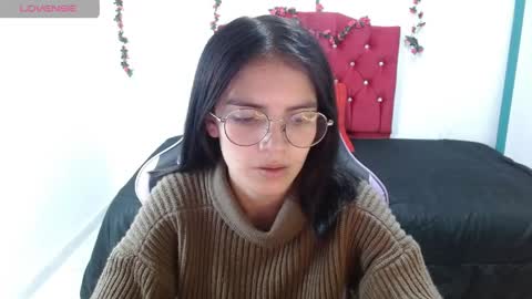 Snapshot of jaide387017 chatting on 27, 4, 2026 jaide387017 online show from 27, 4, 2026