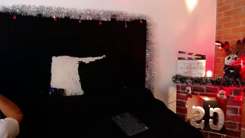 Snapshot of jaiden_thoner chatting on 19, 12, 2025 Jaiden online show from 19, 12, 2025