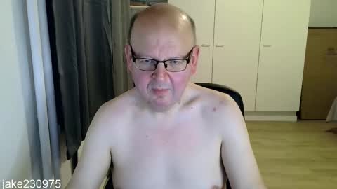 Snapshot of jake230975 chatting on 5, 12, 2025 Jake2309 online show from 5, 12, 2025