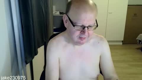 Snapshot of jake230975 chatting on 14, 12, 2025 Jake2309 online show from 14, 12, 2025