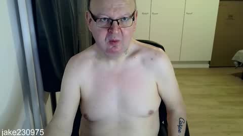 Snapshot of jake230975 chatting on 15, 12, 2025 Jake2309 online show from 15, 12, 2025
