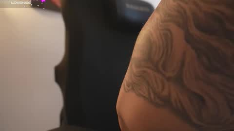 Snapshot of jake_murphy chatting on 11, 11, 2025 jake_murphy online show from 11, 11, 2025