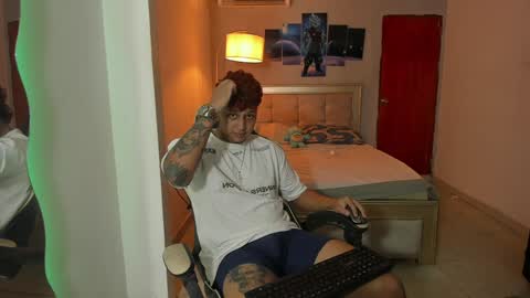 Snapshot of jake_pons chatting on 15, 12, 2024 Jake Pons online show from 15, 12, 2024