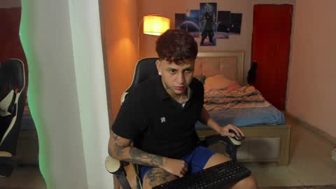 Snapshot of jake_pons chatting on 22, 1, 2025 Jake Pons online show from 22, 1, 2025