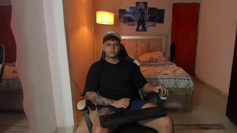 Snapshot of jake_pons chatting on 29, 1, 2025 Jake Pons online show from 29, 1, 2025