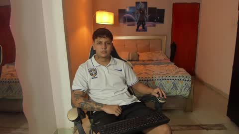 Snapshot of jake_pons chatting on 30, 1, 2025 Jake Pons online show from 30, 1, 2025